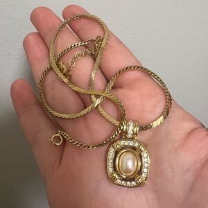 VINTAGE GOLD CHRISTIAN DIOR NECKLACE